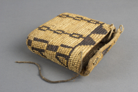 Coast%20Salish%20artist%2C%20%3Cb%3E%3Ci%3E%20Lidded%20Pouch%3C%2Fi%3E%3C%2Fb%3E%2C%201870%2F1910%2C%20cedar%20root%2C%20beargrass%2C%20leather%2C%20and%20cotton%2C%20The%20Elizabeth%20Cole%20Butler%20Collection%2C%20no%20known%20copyright%20restrictions%2C%202012.97.20